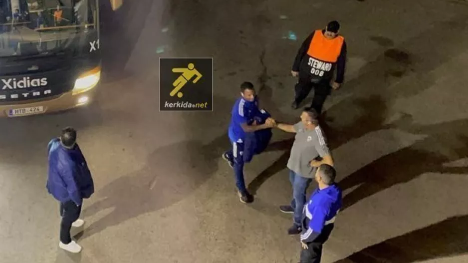 Βίντεο/Φωτορεπορτάζ από την άφιξη της Ανόρθωσης, μέσα ο Πάντσεον