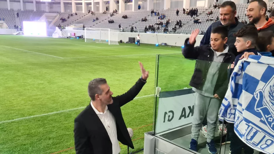 Είναι... αγαπητός! (Απόλλων)