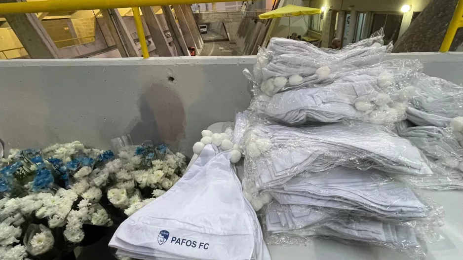 Δωρεάν χριστουγεννιάτικα σκουφάκια στους Παφίτες 