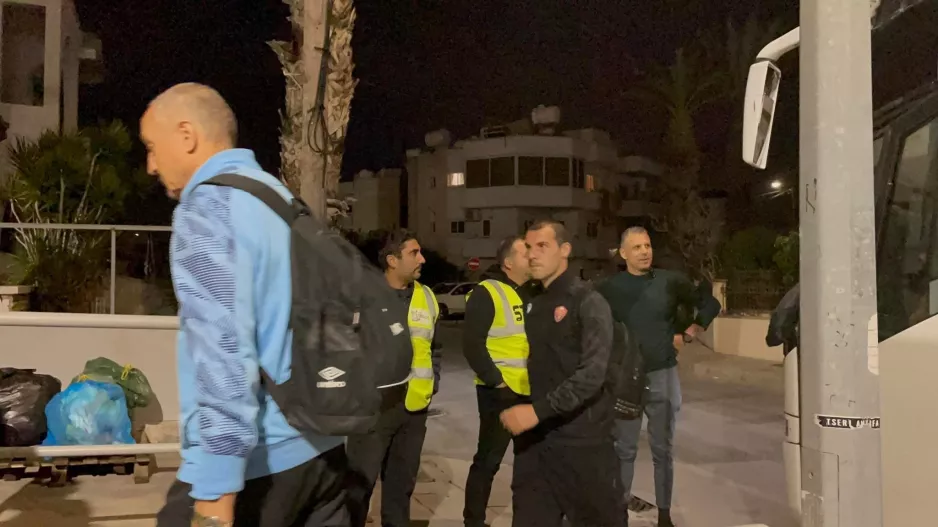ΦΩΤΟΣ/Στο γήπεδο οι... φιλοξενούμενοι