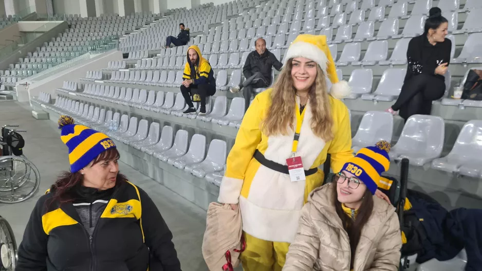 Όμορφη κίνηση της ΑΕΛ με κυρά... Βασίλαινα (φώτος)