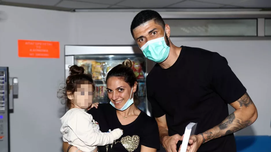 (ΦΩΤΟΣ) Η Ομόνοια στο Μακάρειο Νοσοκομείο 