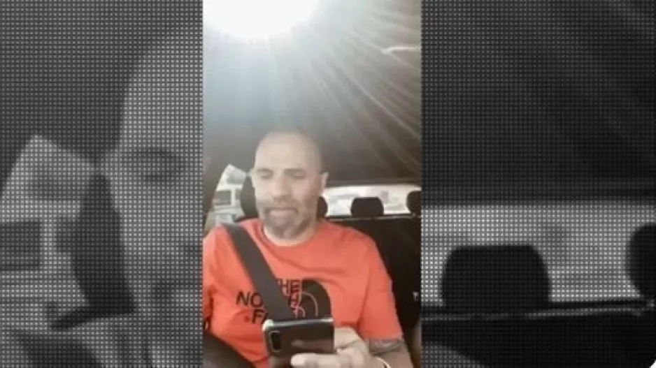 (ΒΙΝΤΕΟ-Αστυνομία) "Άφησ' το κινητό κάτω"
