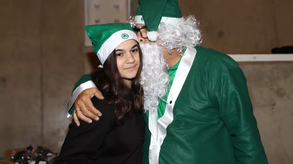 Φιλάκι από... Άη Βασίλη
