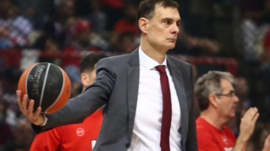 Ο Μπαρτζώκας έγινε ο 4ος «100άρης» προπονητής του Ολυμπιακού