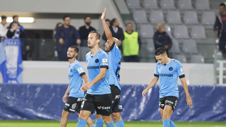 "Σφήνα... μόνο ο Απόλλωνας"