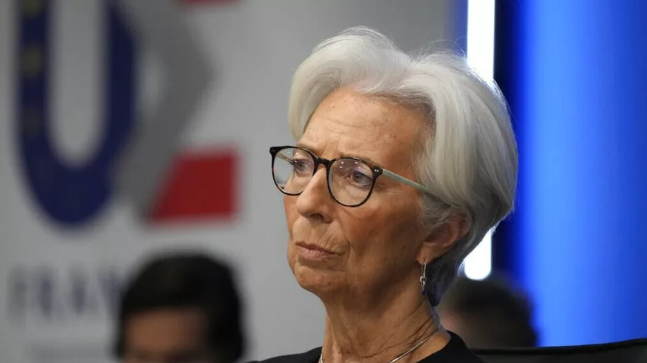 ΕΚΤ: Αύξηση 50 μονάδων βάσης στα επιτόκια του ευρώ