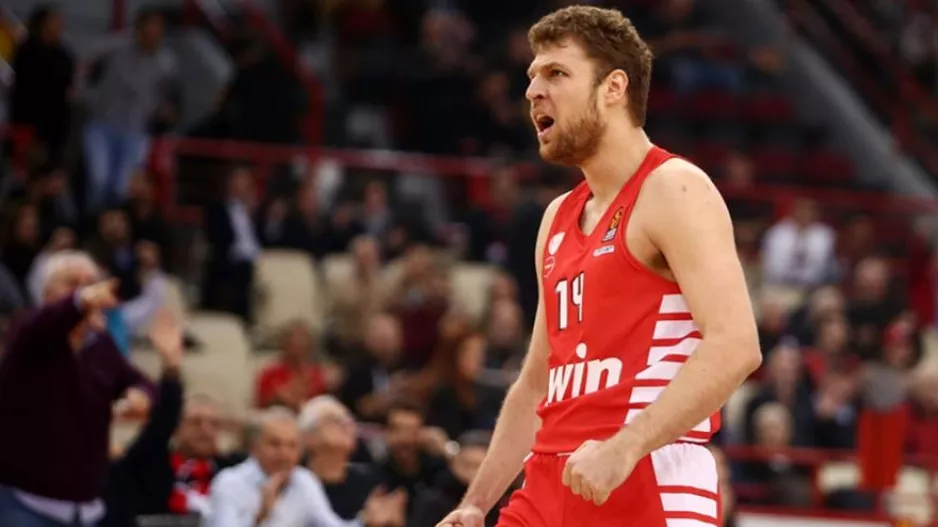 Η νέα μαγική MVP εμφάνιση του Βεζένκοφ κόντρα στη Φενέρ
