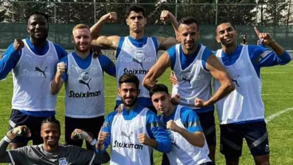 Απόλλων/Πόζαραν με γροθιές