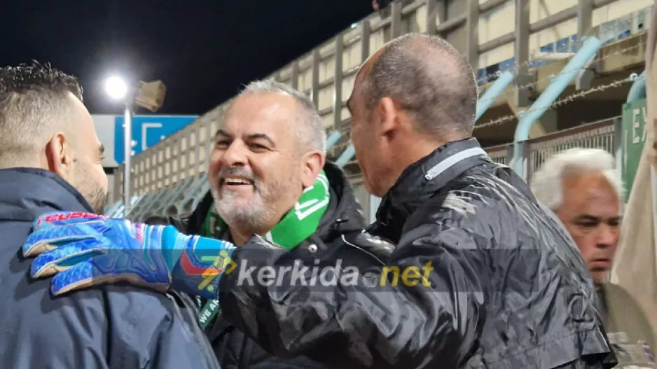 Χαμόγελα και... ευχές