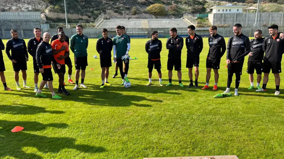 Κοπή βασιλόπιτας πριν την προπόνηση