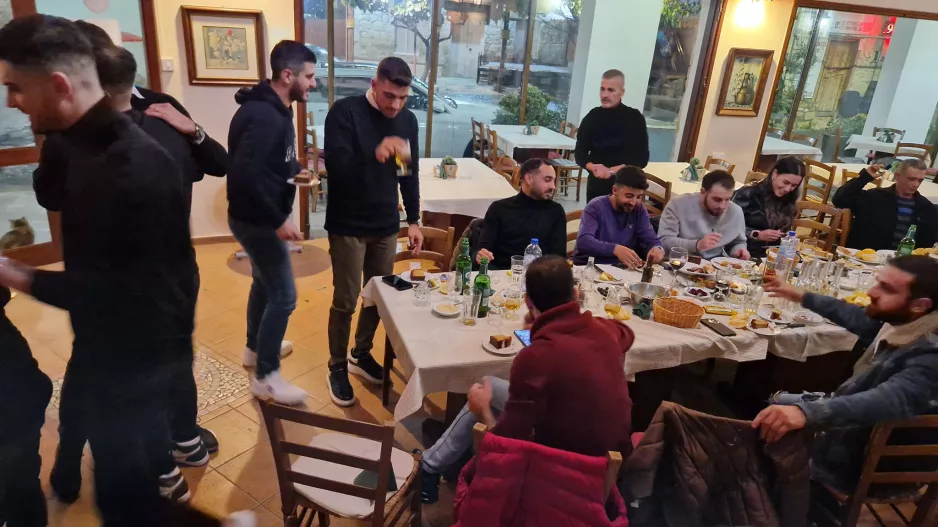 Τραπέζι και κοπή βασιλόπιτας στα Κούκλια