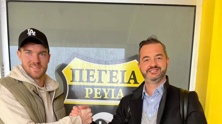 Υπέγραψε ο Ντόλεζαλ