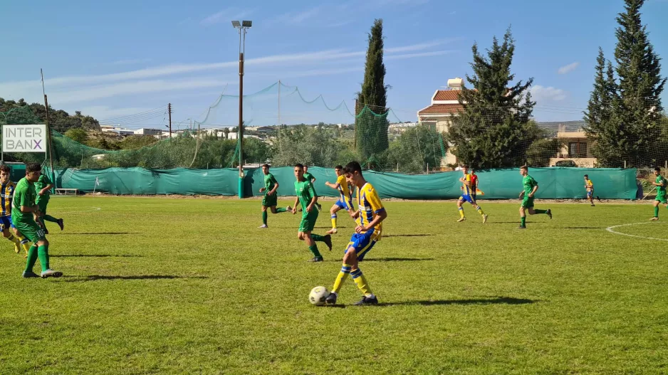 Κ17/Άνετα τον Άρη το ΑΠΟΕΛ (φώτος)