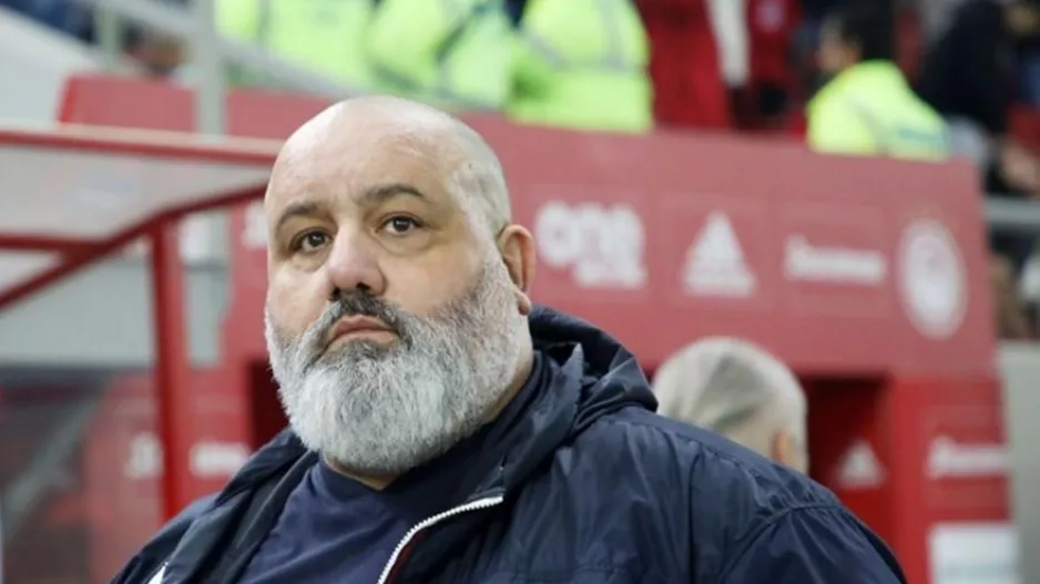 Καραπαπάς: "Κανένας παίκτης μας δεν τσακώθηκε με τραγουδιστή"