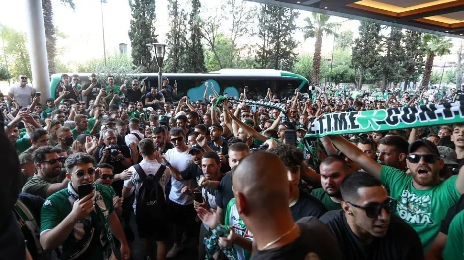 Πάνε στο ξενοδοχείο για ντόπες!