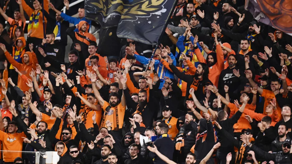 ΑΠΟΕΛ/H προπώληση με Απόλλωνα