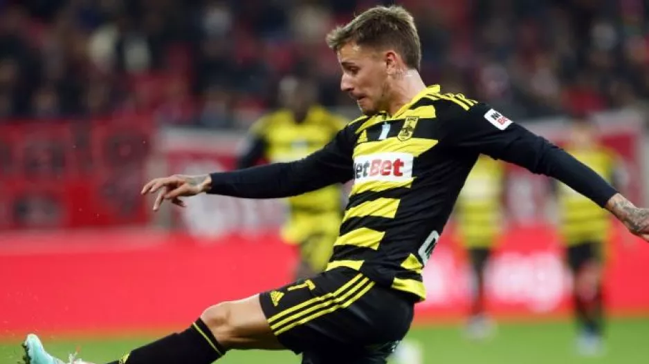 H AEK μπήκε... σφήνα την τελευταία στιγμή για τον Μαντσίνι!