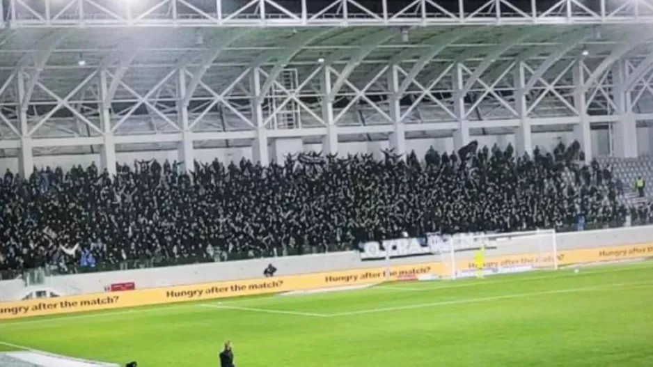 ΘΥΡΑ 1/"Προσέξτε καλά τις επόμενες κινήσεις σας"