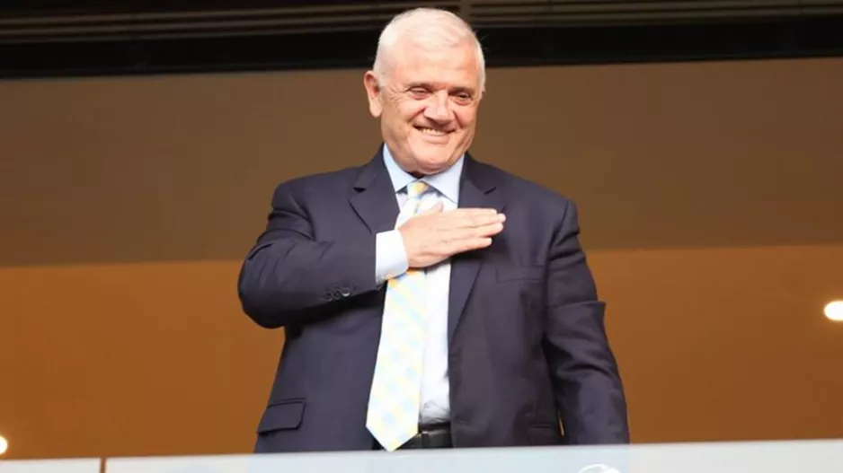 ΑΕΚ για Μαρινάκη: «Ο Μελισσανίδης λέει για τενεκεδούπολη και γελάμε όταν ακολουθούν τα βήματα του»