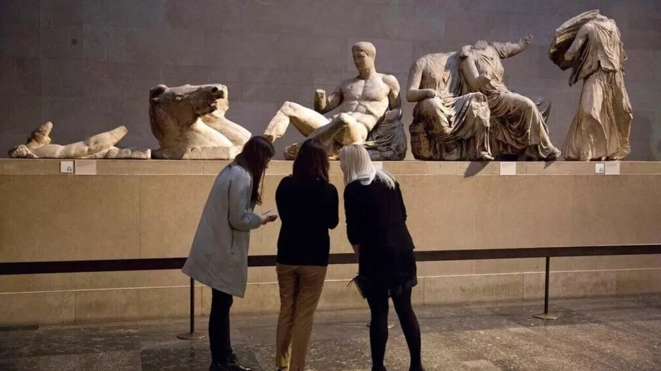 Γλυπτά Παρθενώνα: «Δεν είναι θέμα ανταλλαγής» εξηγεί ο γενικός διευθυντής του μουσείου Ακρόπολης
