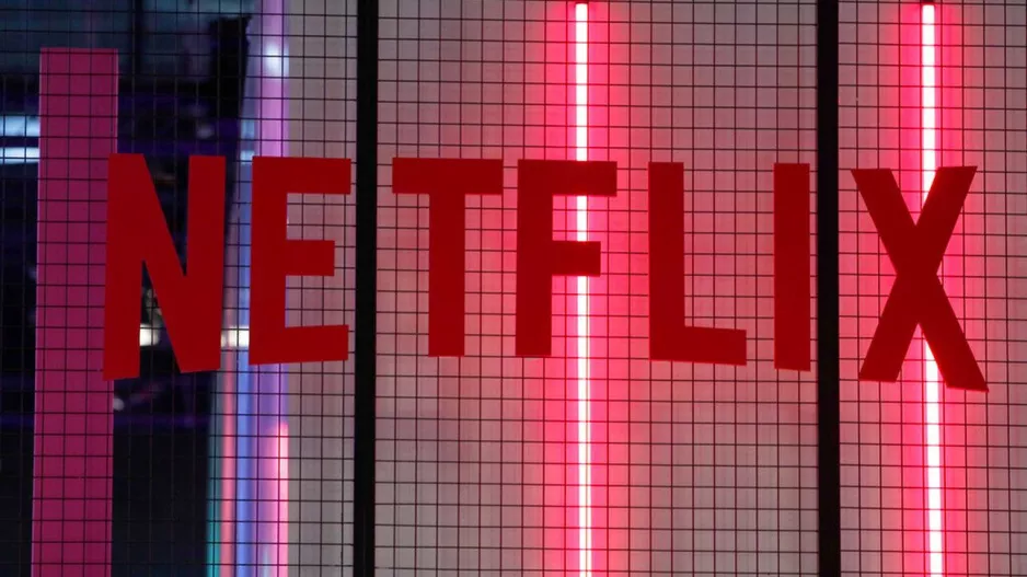 Αναζητείται «χρυσή» αεροσυνοδός: H Netflix προσφέρει έως και… 355.000 ευρώ!