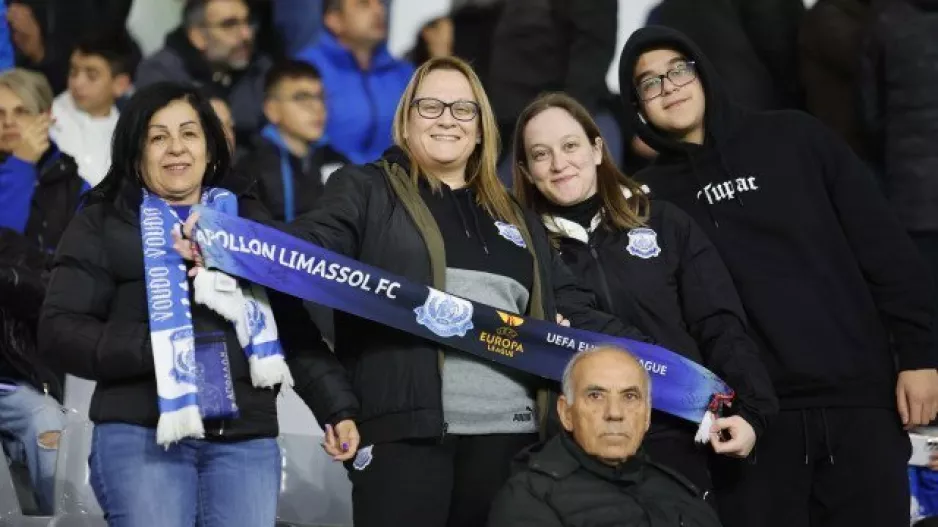 (Φωτορεπορτάζ) Οι Απολλωνίστες στο ματς με Ανόρθωση