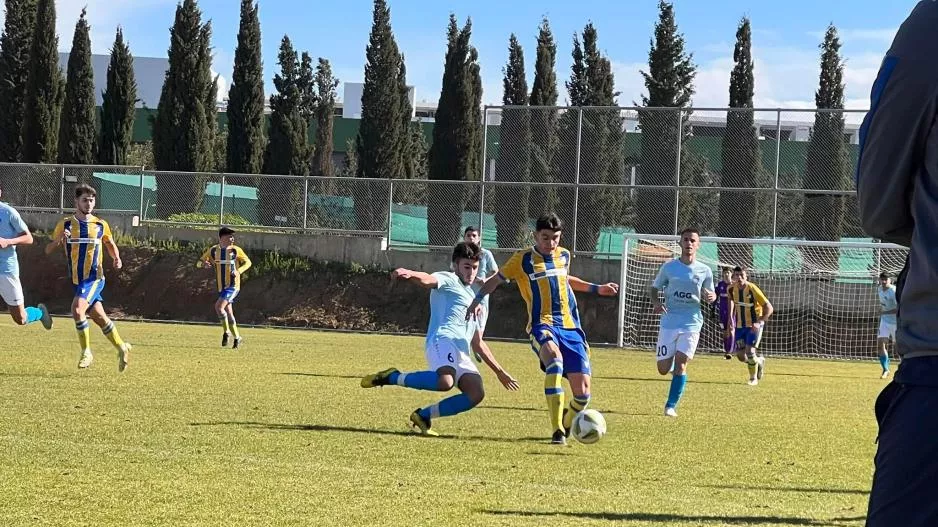 Κ17-Νίκες για ΑΠΟΕΛ, Ομόνοια (9η αγωνιστική)