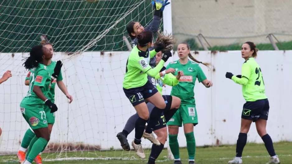 Νίκες για Apollon Ladies, Ομόνοια και Άρη