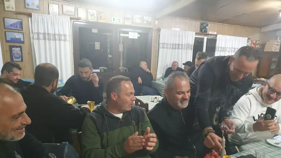Κέρασε... ο Εκπρόσωπος!