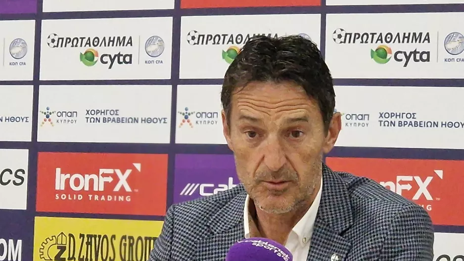 Γιανέφσκι: "Περήφανος για τους παίκτες μου"