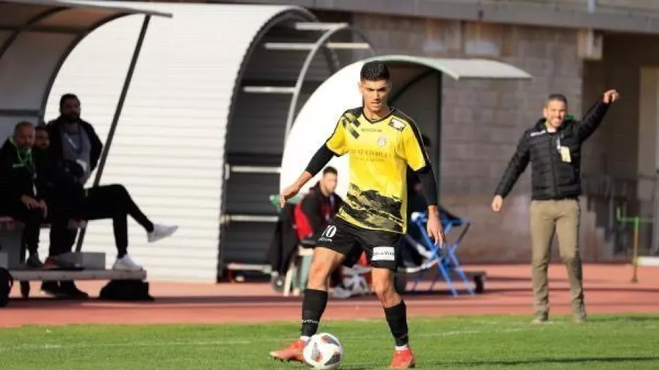 Στεφάνου: Ένα σύγχρονο full back που ξεχωρίζει στη Β' Κατηγορία