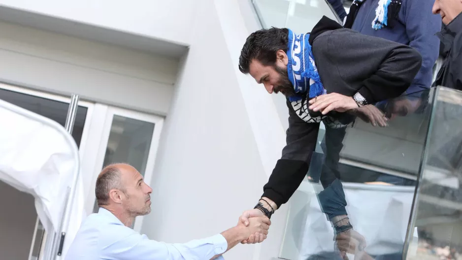 Ο Μπογκντάν με Σταύρο