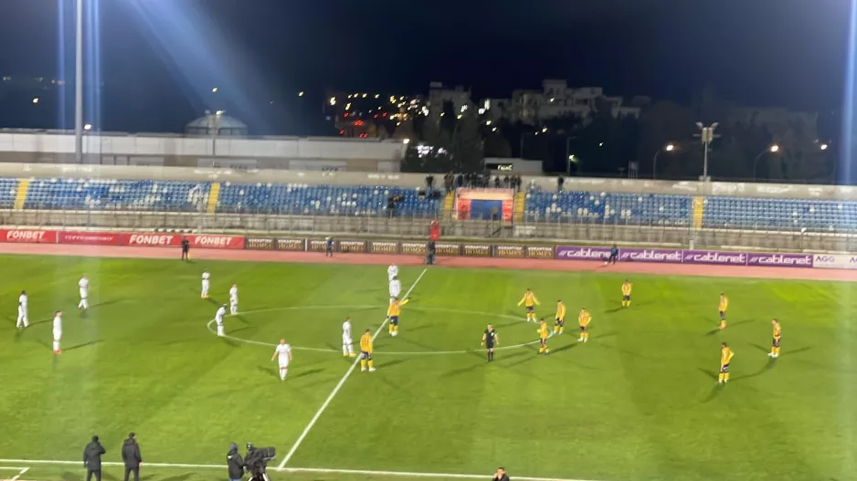 Σκόραρε ο Παλάσιος, άκυρο για οφσάιντ 