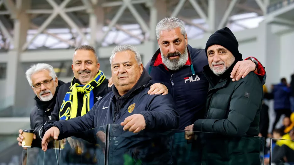 Με την παρέα του ο... Σουηδός