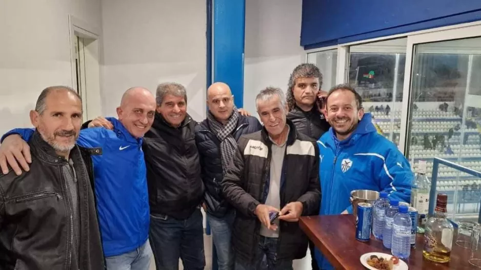 Μεγάλη παρέα ΑΝΟ