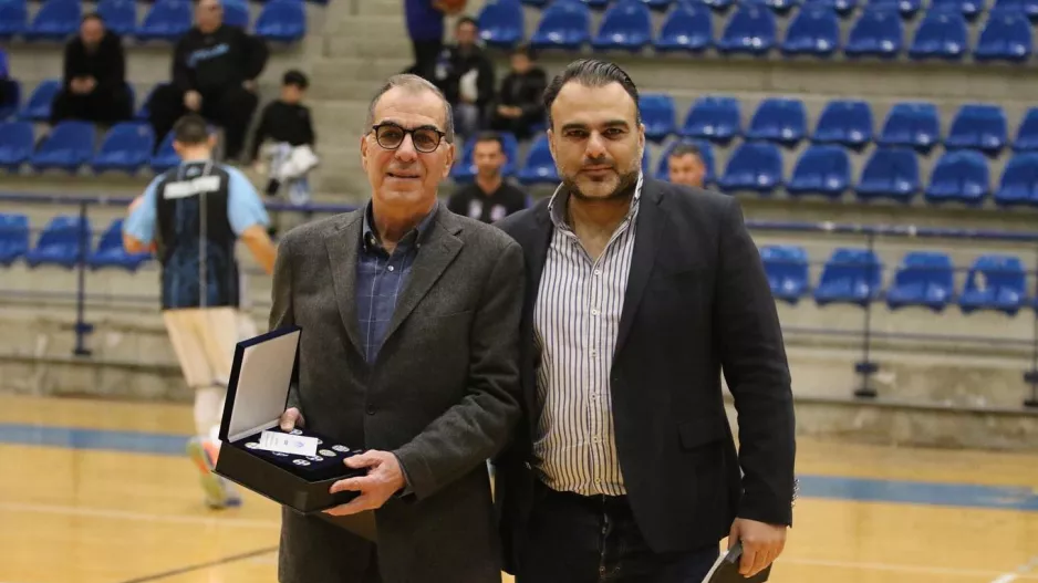 Ο Απόλλωνας τίμησε τον Πάρι Παπαέλληνα (φώτος)