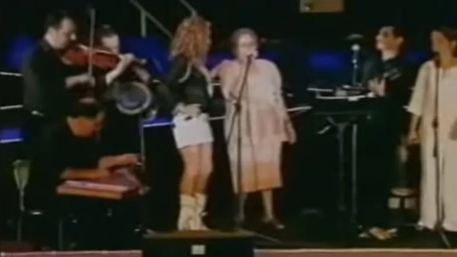 Άννα Βίσση - Κυριακού Πελαγία