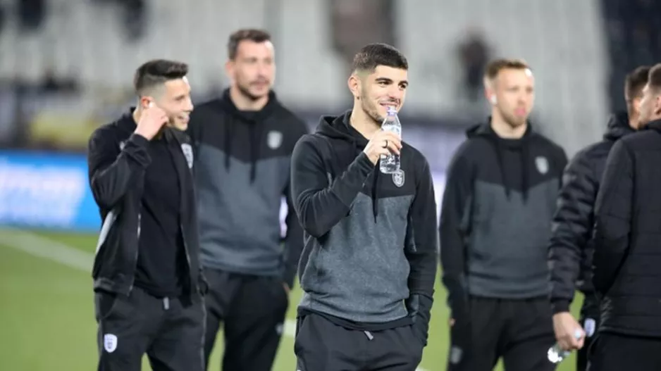 Κατά λάθος… γιούχα στους παίκτες του ΠΑΟΚ: Τους μπέρδεψαν με αυτούς της ΑΕΚ!