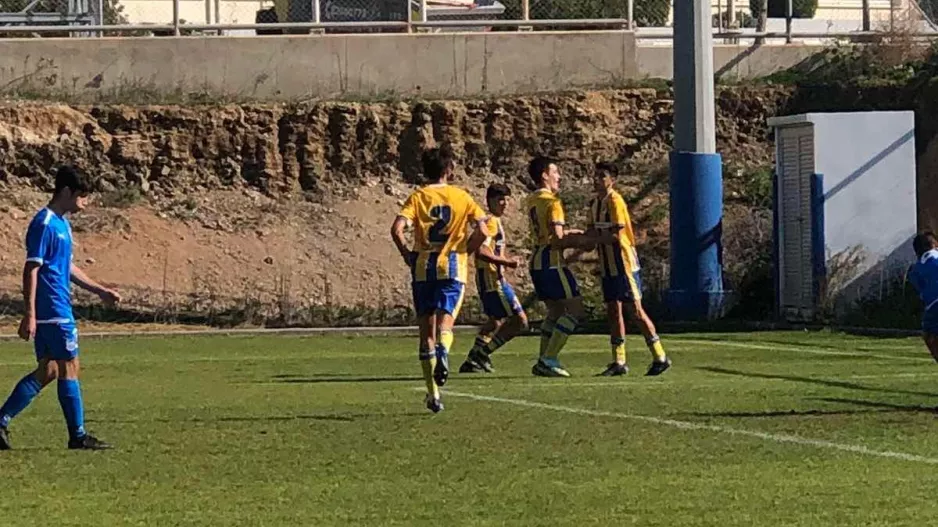 Διπλό ΑΠΟΕΛ Κ16