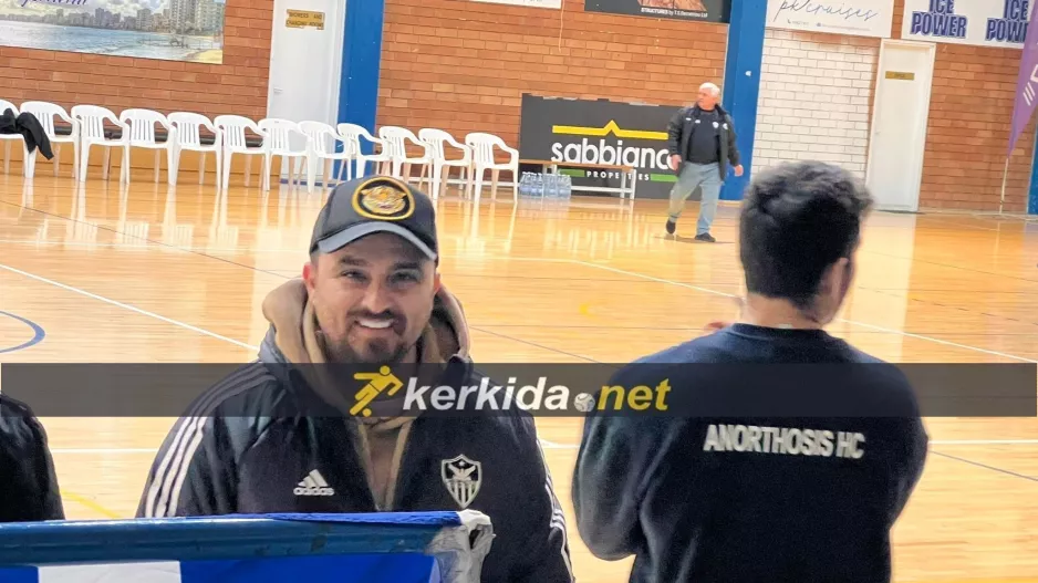 Έδειξε... ΑΝΟ (φώτο)