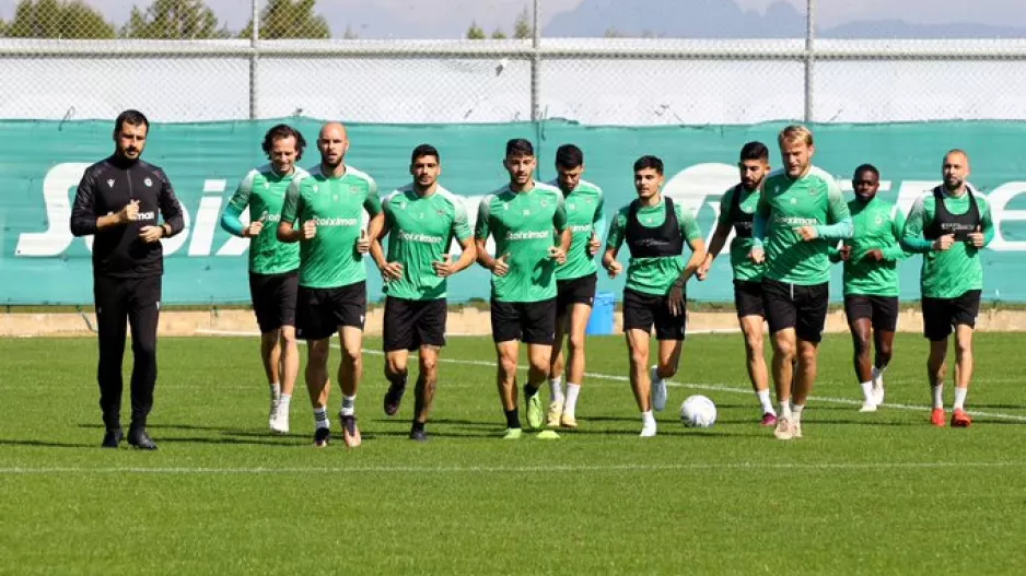Με 23 στο "αιώνιο" η Ομόνοια για το τρίποντο