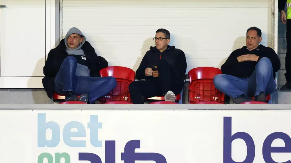 Στο... προεδρικό box και το -6