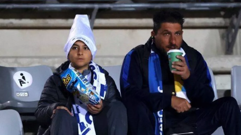 ΦΩΤΟΣ / Ο κόσμος της Πάφος FC στο "Στ. Κυριακίδης"