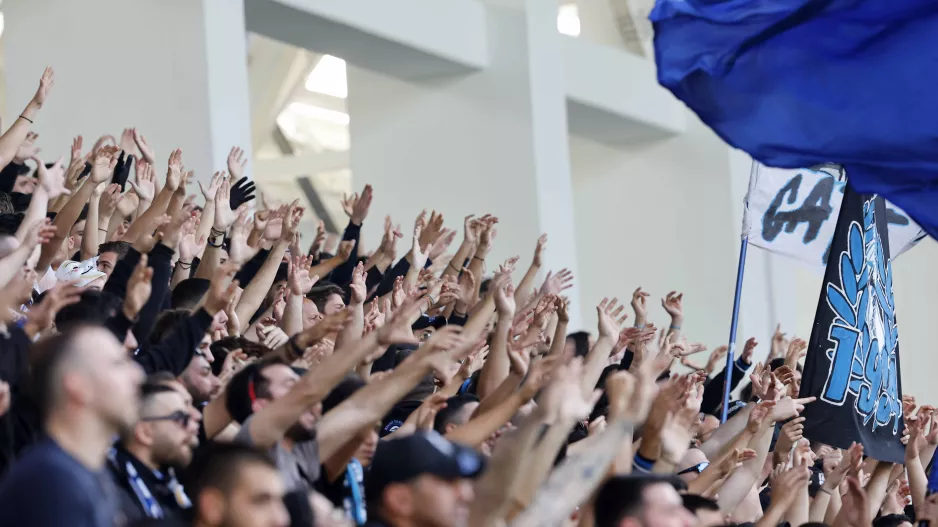 Ντέρμπι με 4546 