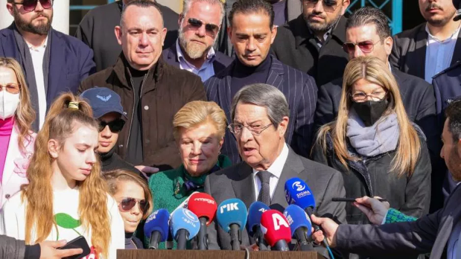 Αναστασιάδης: "Η Καίτη δεν τιμά το επίθετο της, δεν θέλω να σχολιάζω χυδαιότητες"
