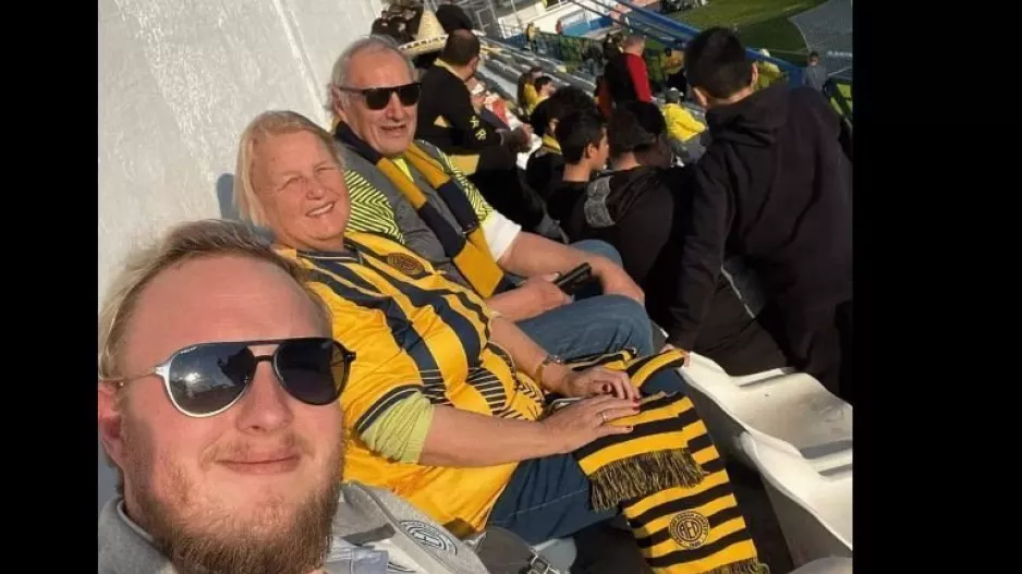 ΑΕΛίστικη σέλφι στην κερκίδα