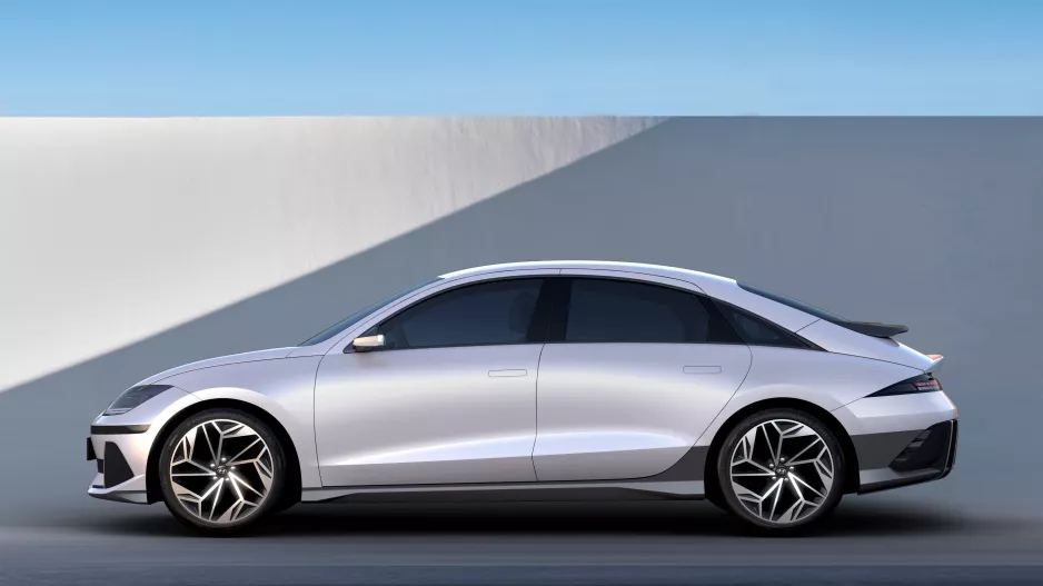 Το νέο Hyundai IONIQ 6 “Επιβατικό Αυτοκίνητο της Χρονιάς 2023”