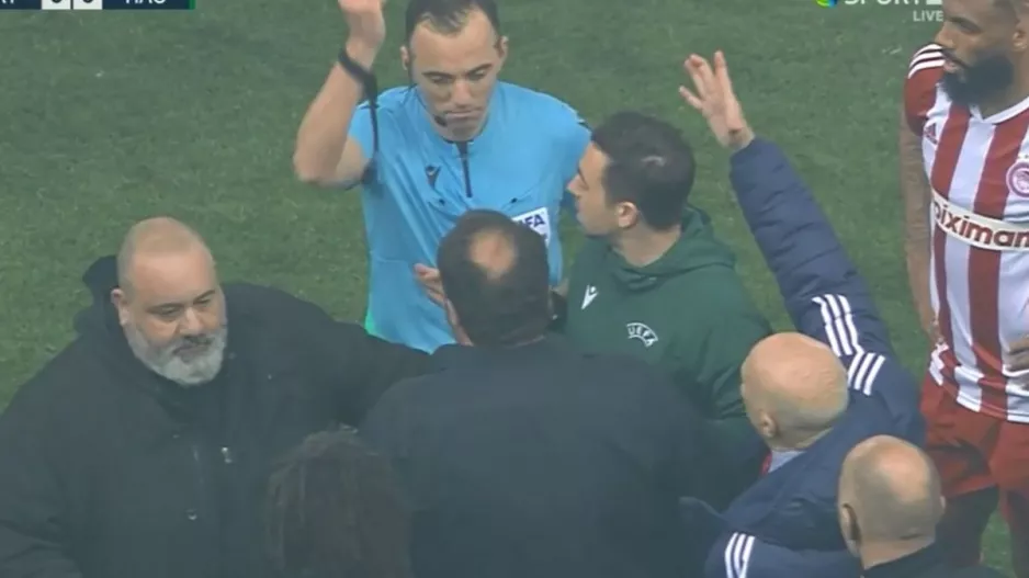 Κατέβηκε στο γήπεδο για διαμαρτυρίες ο Μαρινάκης!