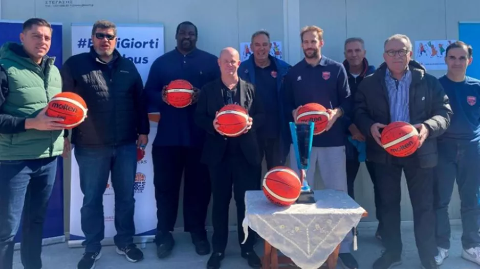 Final 8: Επίσκεψη σε ειδικό σχολείο με Φάνη και Σχορτσανίτη